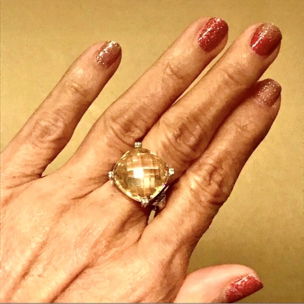 EYE-CATCHING JUDITH RIPKA YELLOW FACETED RING - Picture 5 of 9